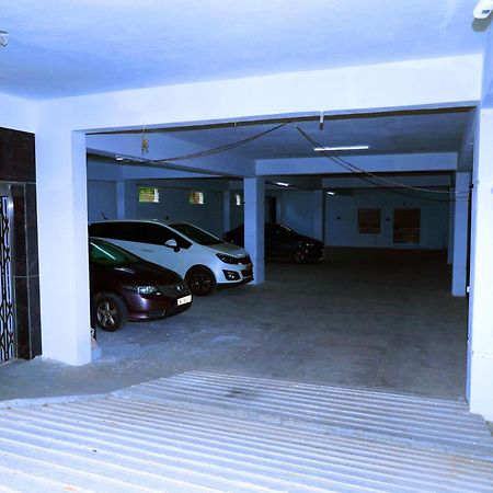 Sri Nilayam Inn Tirupati Bagian luar foto