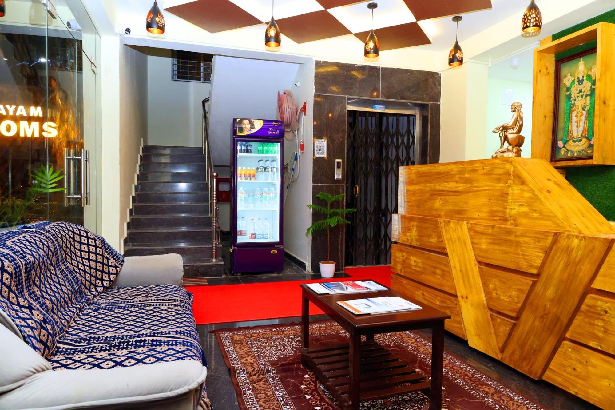 Sri Nilayam Inn Tirupati Bagian luar foto